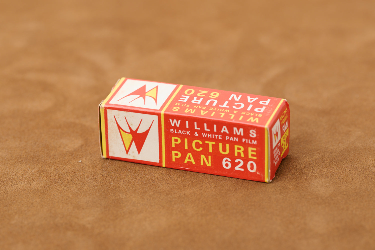 Williams Picture Pan-620 B&W Film No Expiry Listed