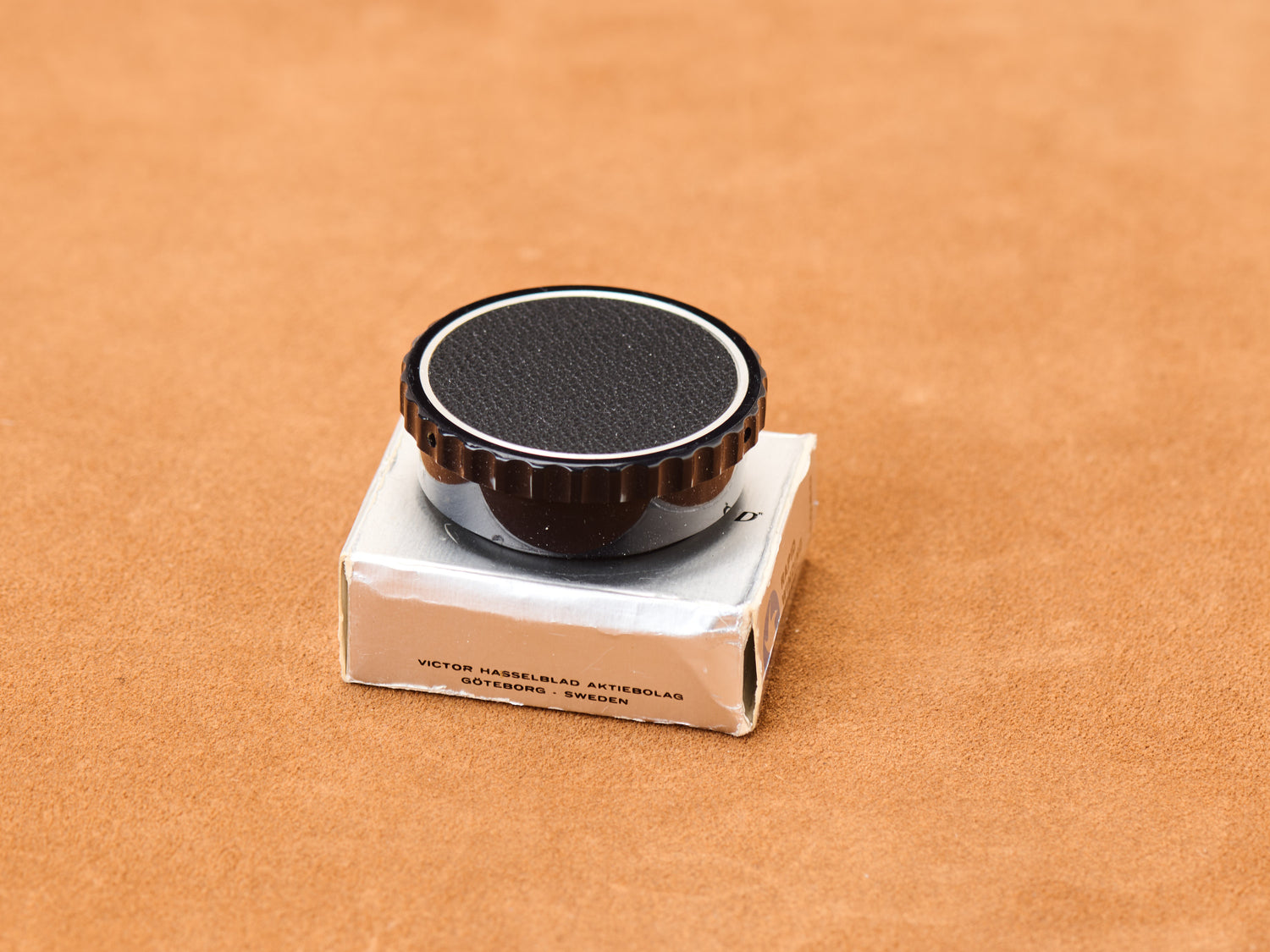 Original boxed Hasselblad V-System manual winding knob (Cat #44024)