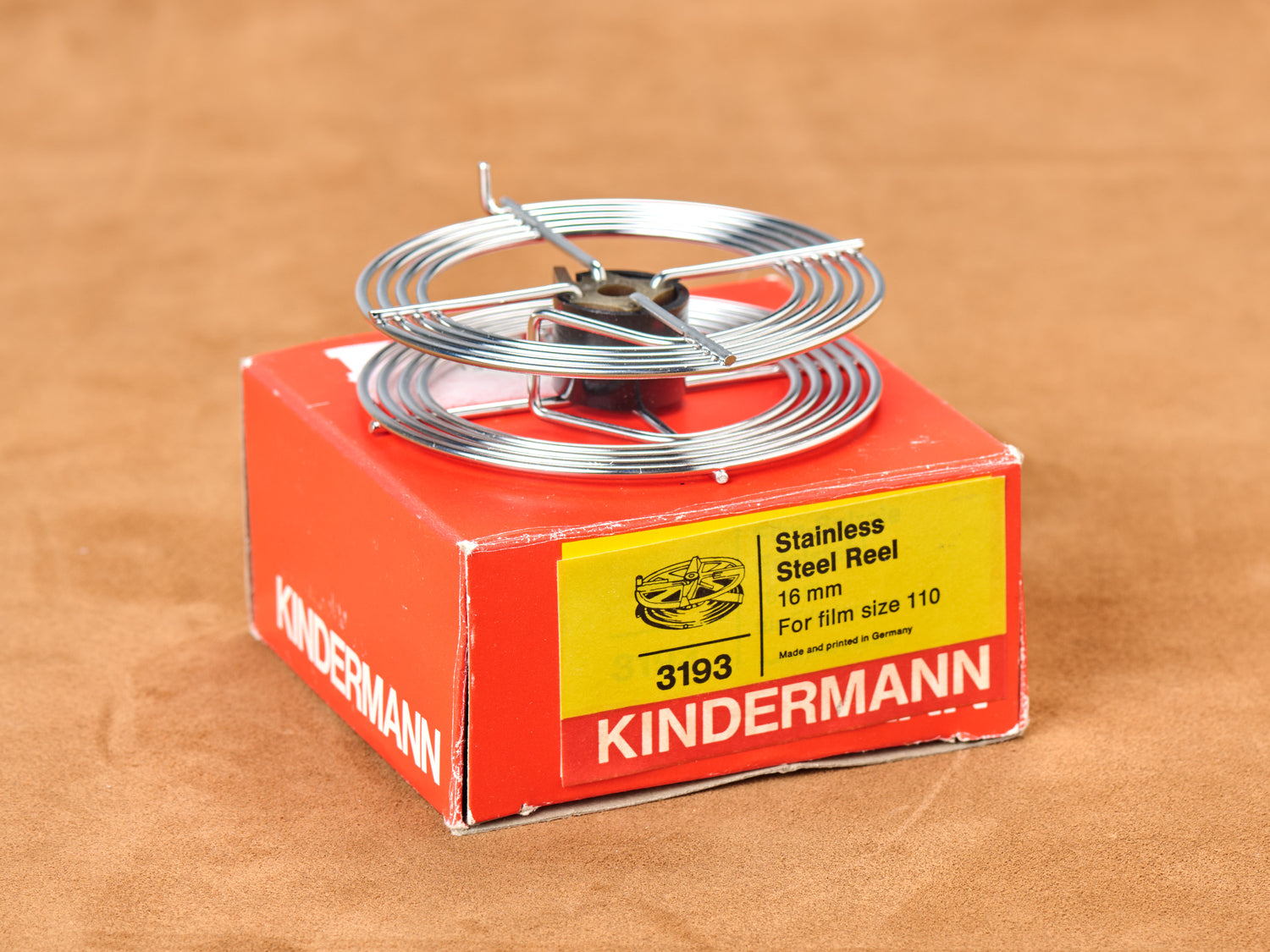 Kindermann 3193 stainless steel 16mm and 110 film developing reel with original box